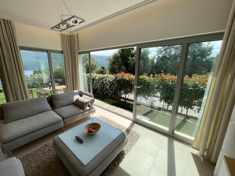 Acacia Hill Apartments Herceg Novi Dış mekan fotoğraf